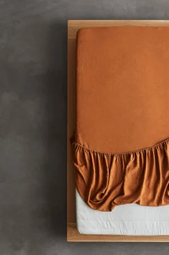 Hanna Hygge                        Fitted Sheet