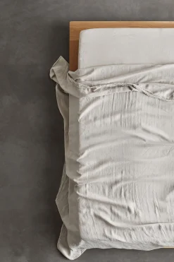 Hanna Hygge                        Flat Sheet