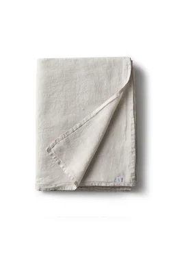 Hanna Hygge                        Tablecloth Bark