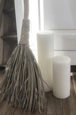 Husk Chapel Candle - Ivory