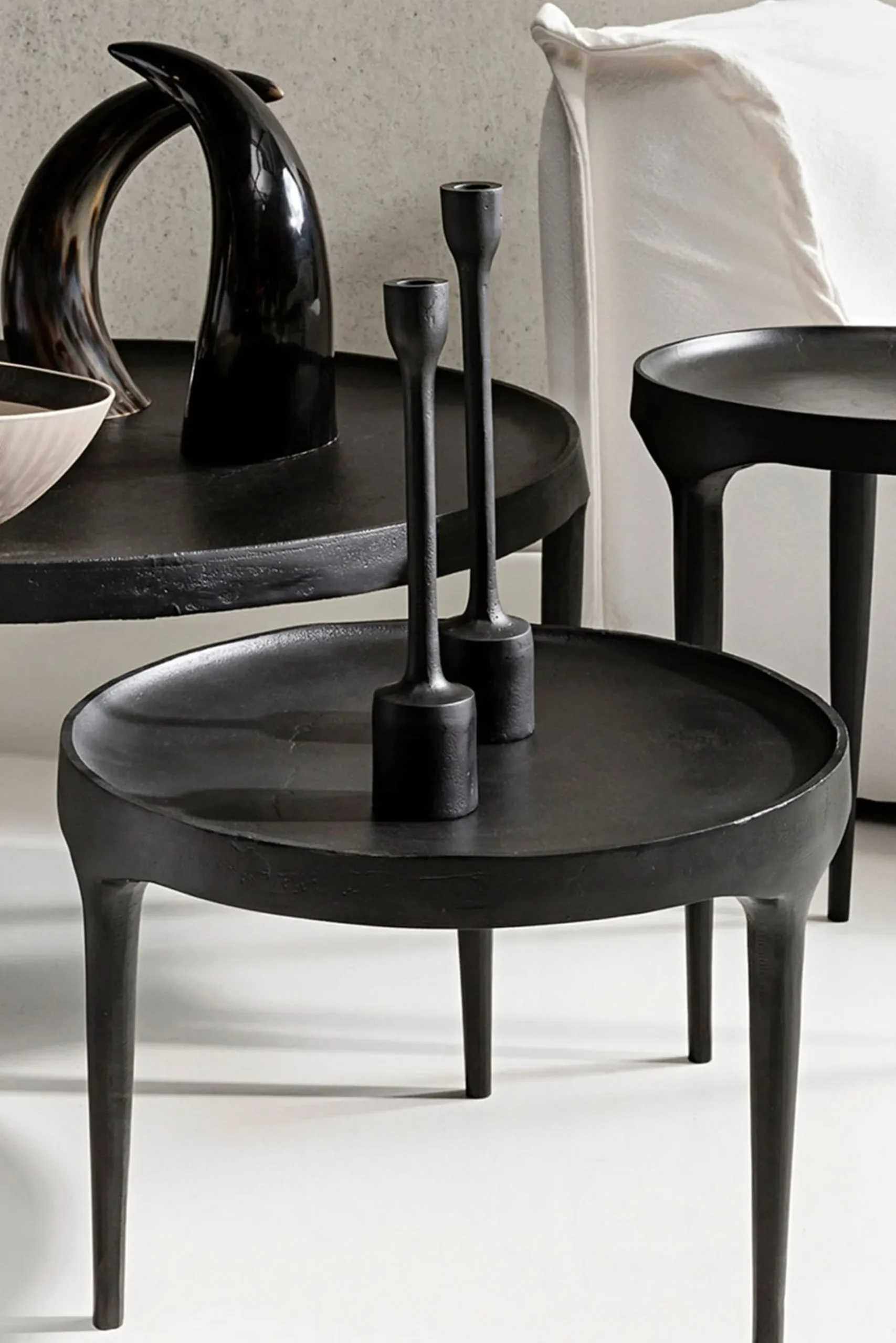 Husk COFFEE TABLE - Black