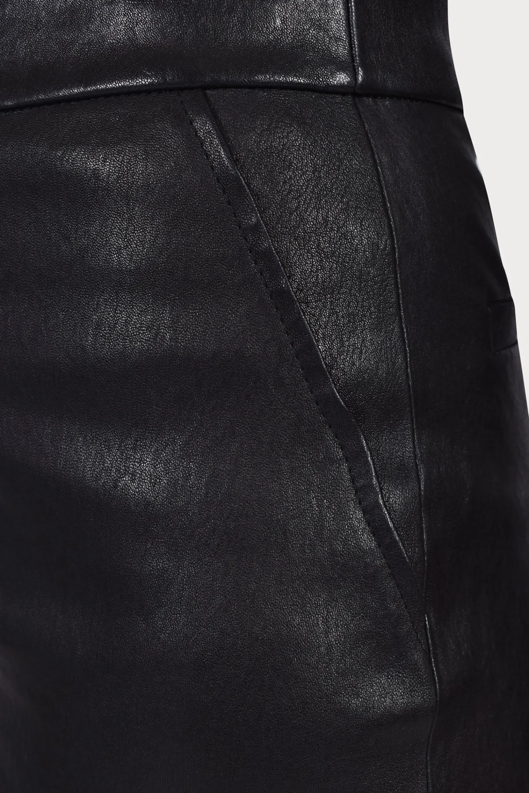 Husk CROP LEATHER - Black