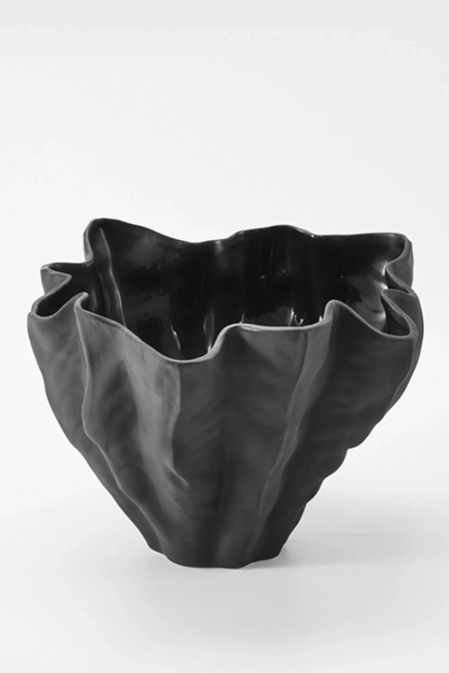 Husk Flute Bowl - Ebony