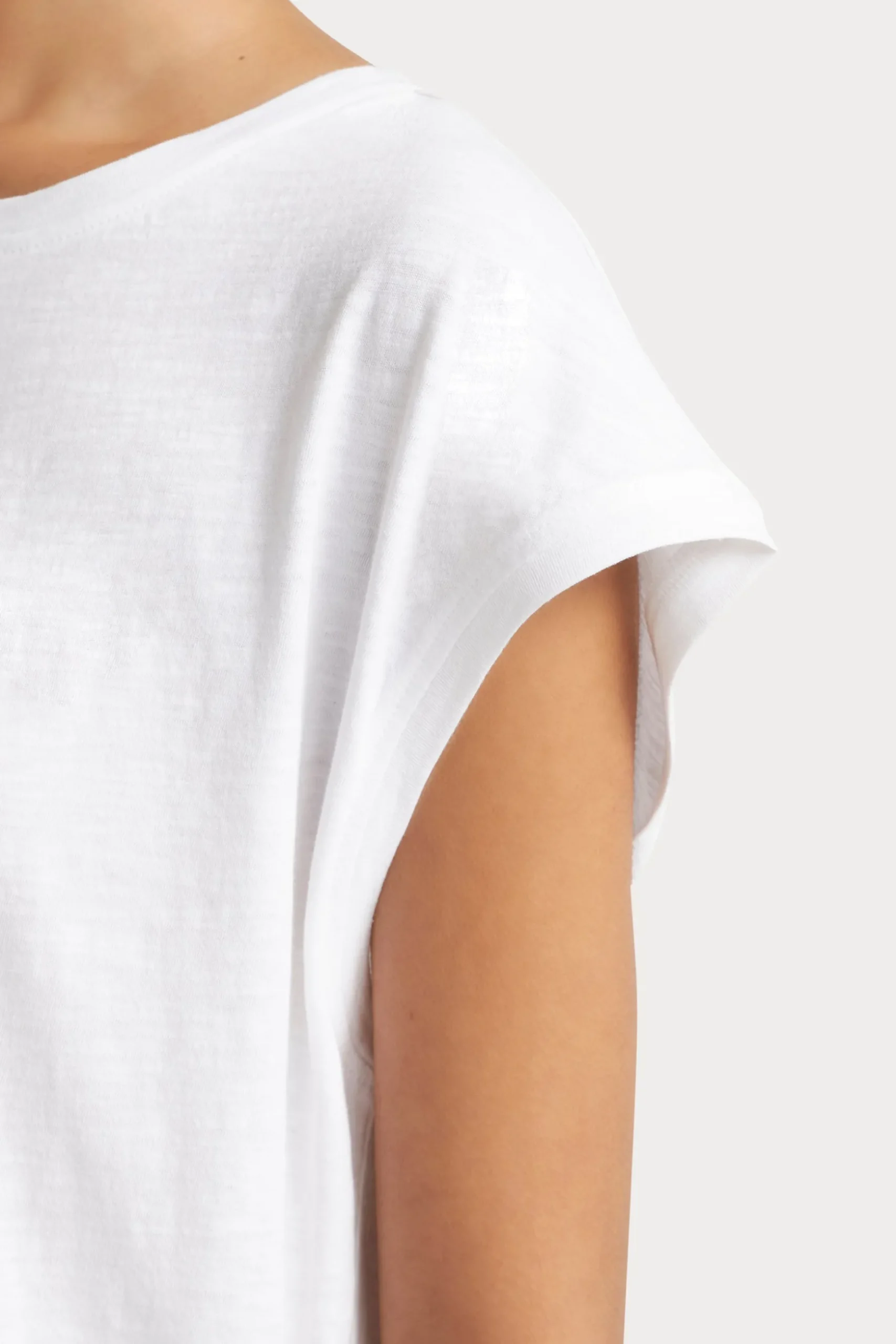 Husk Muscle tee - White