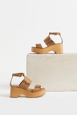 Husk PIA CLOG - Camel