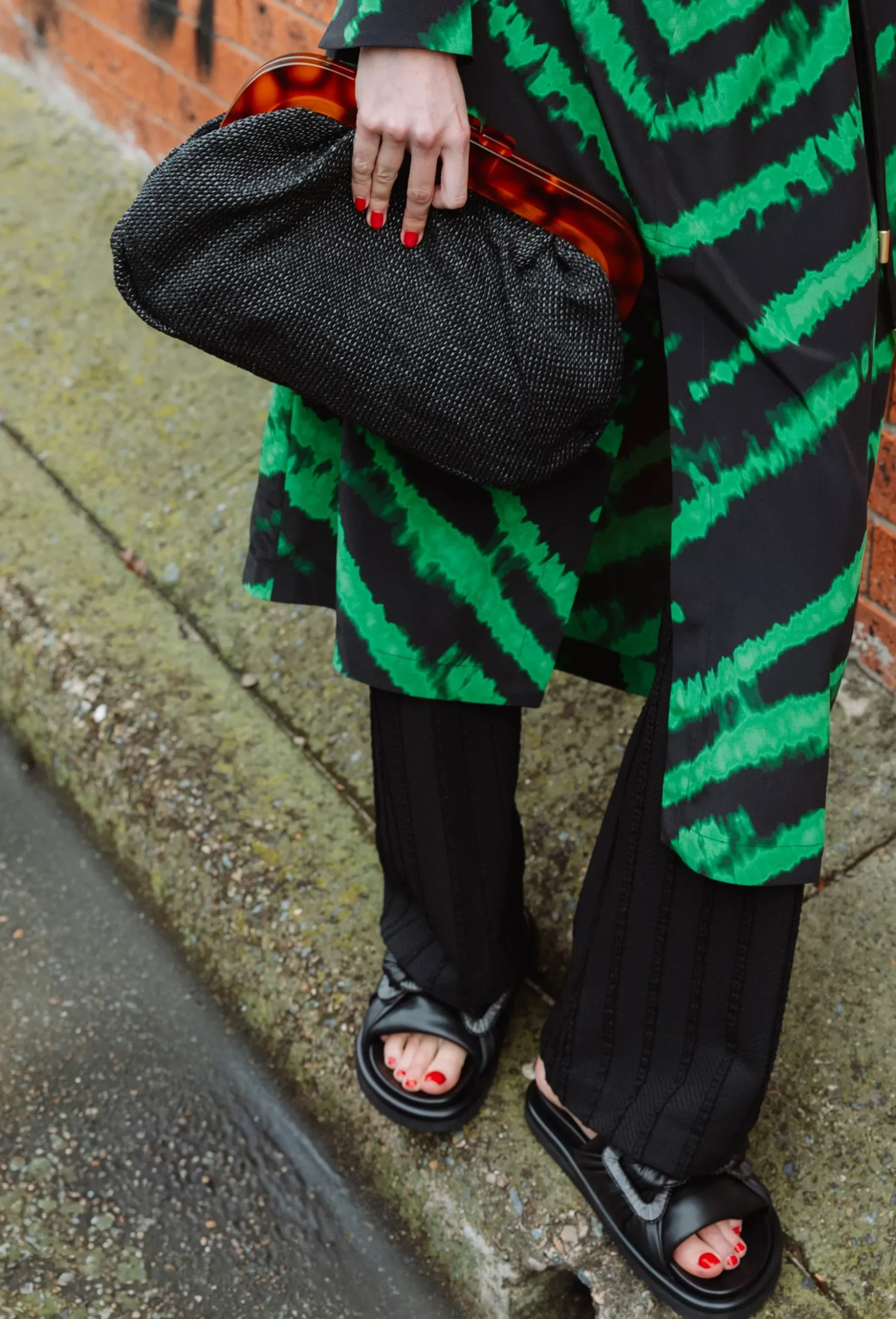 Husk SOPHIA SLIDE - Black