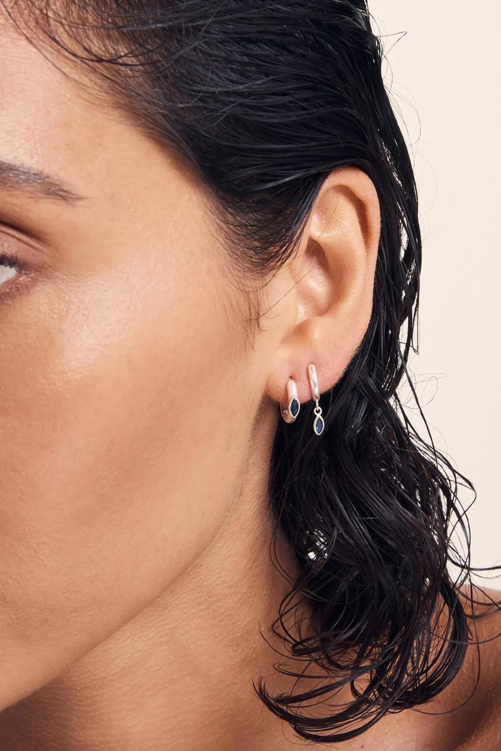 Temple Of The Sun Chrysalis Earri - Silver